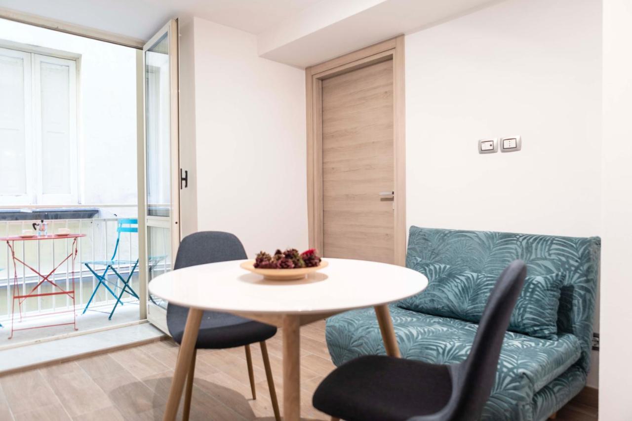 נאפולי Via Nilo 20 Apartments מראה חיצוני תמונה