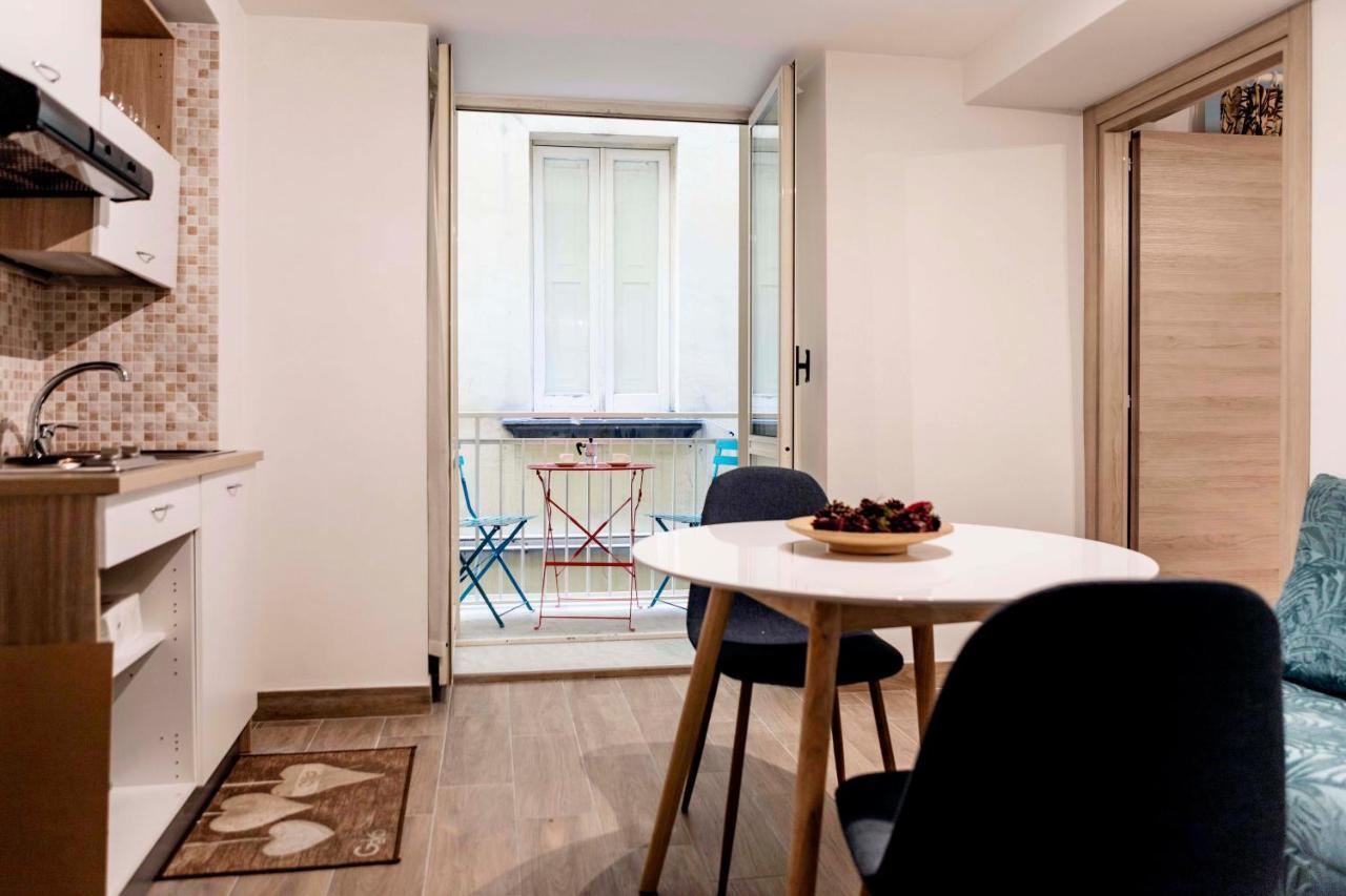 נאפולי Via Nilo 20 Apartments מראה חיצוני תמונה