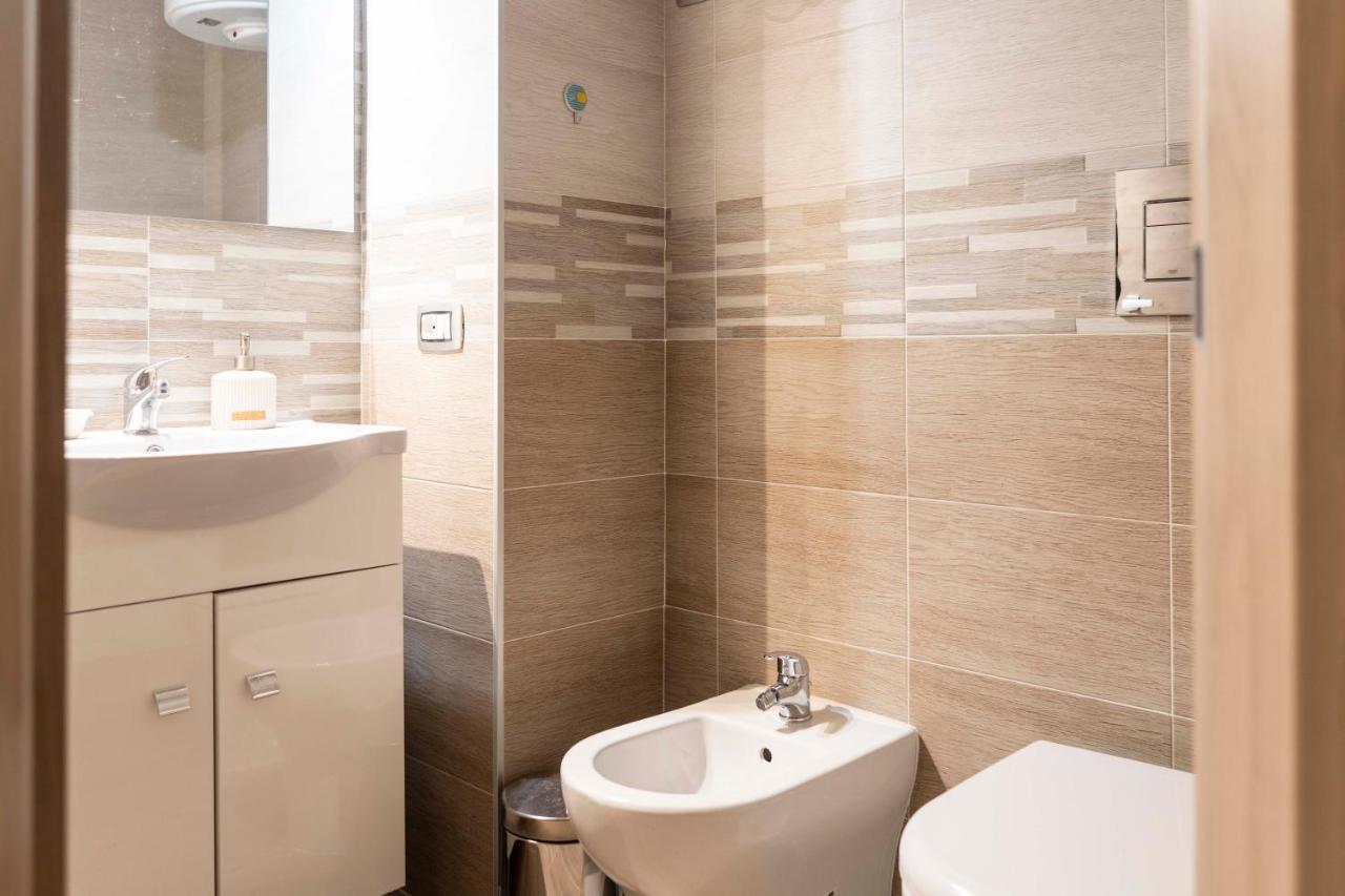 נאפולי Via Nilo 20 Apartments מראה חיצוני תמונה